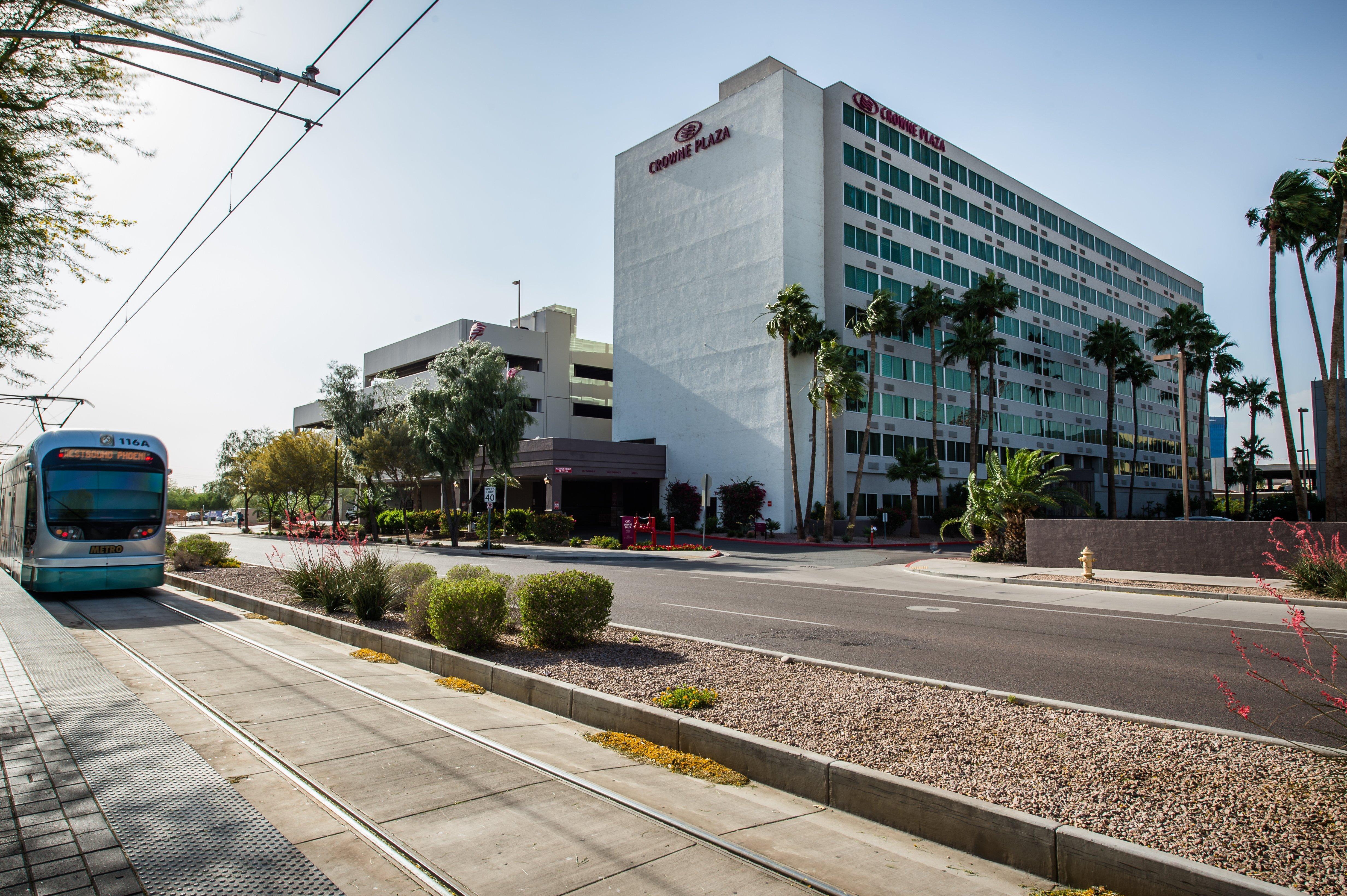 Crowne Plaza Phoenix Airport - Phx, An Ihg Hotel מראה חיצוני תמונה